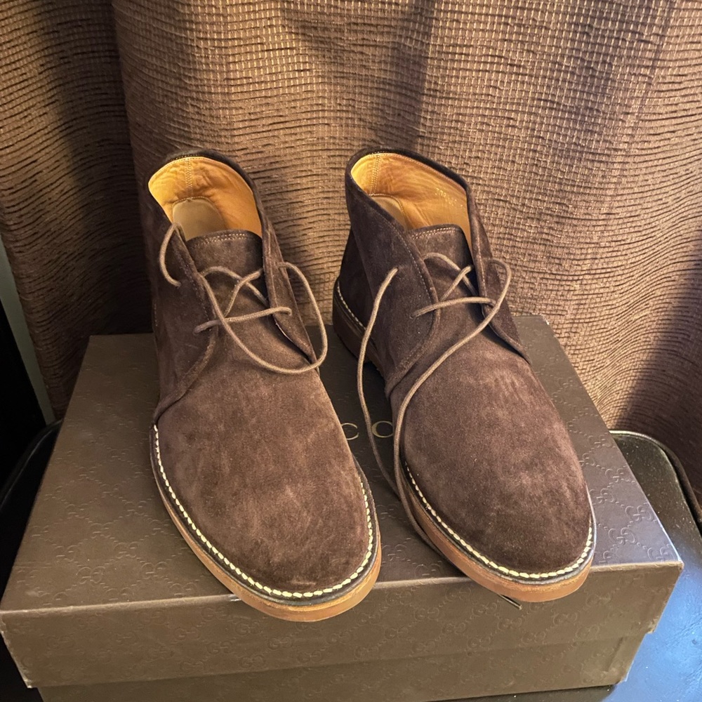 ** SOLD **GUCCI  Men's Suede Leather Brown Desert Chukka Ankle Boots EU 45